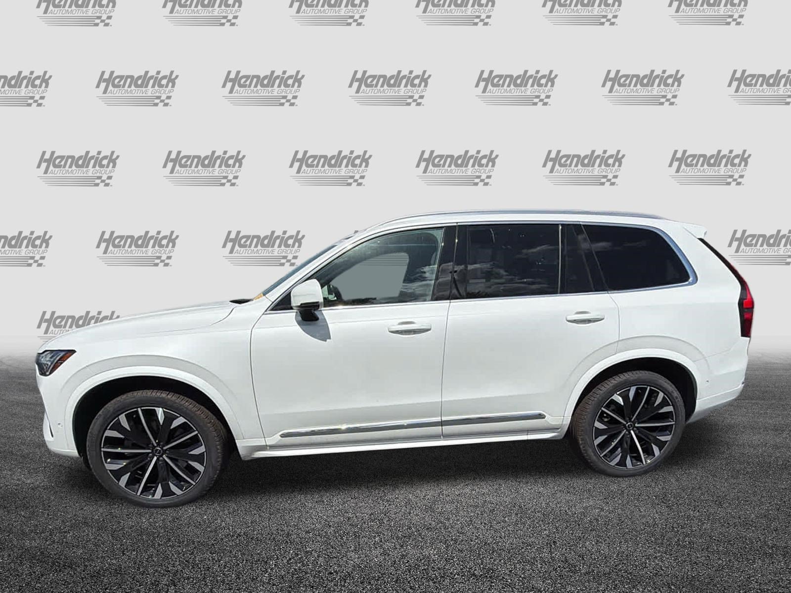 Certified 2026 Volvo XC90 B6 Plus AWD/4WD image 10