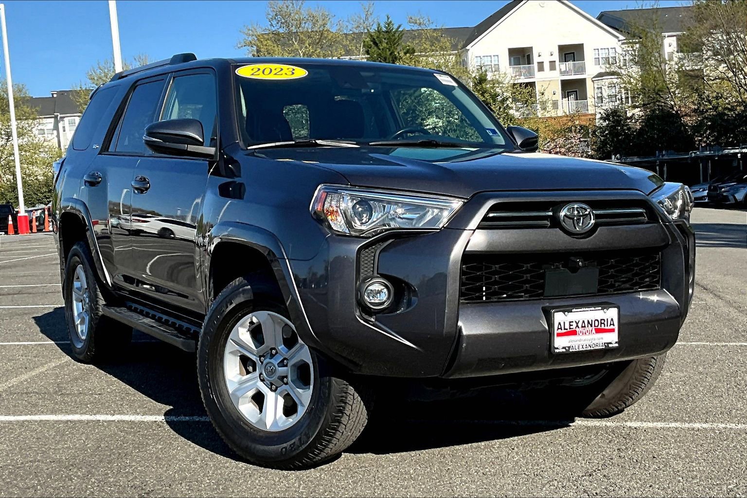 Used 2023 Toyota 4Runner SR5 Premium w/ Moonroof Package image 2