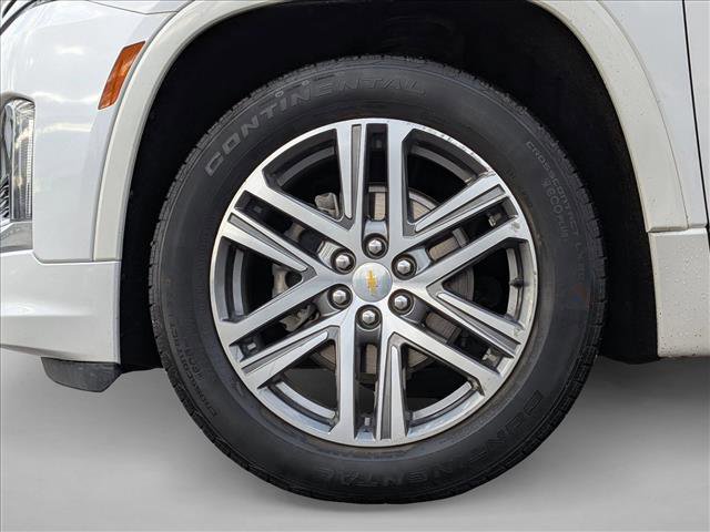Used 2023 Chevrolet Traverse High Country image 24