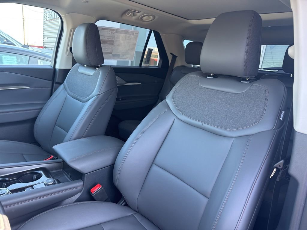 New 2026 Ford Explorer Active w/ Active Comfort Package image 15