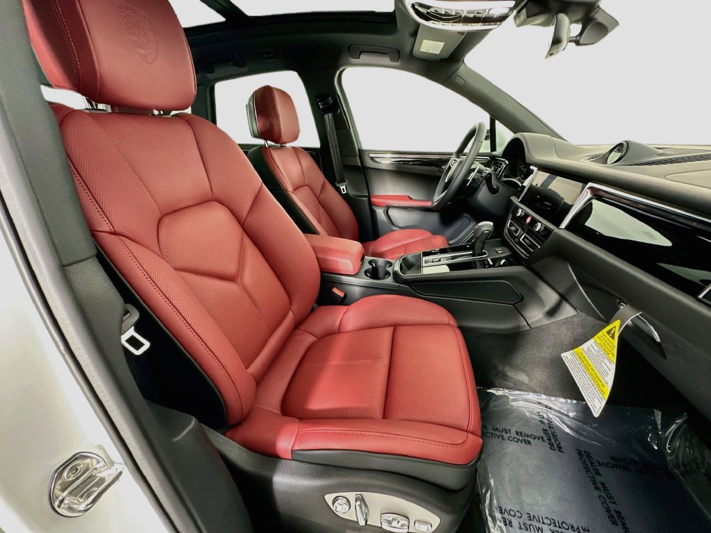 New 2026 Porsche Macan S AWD/4WD image 30
