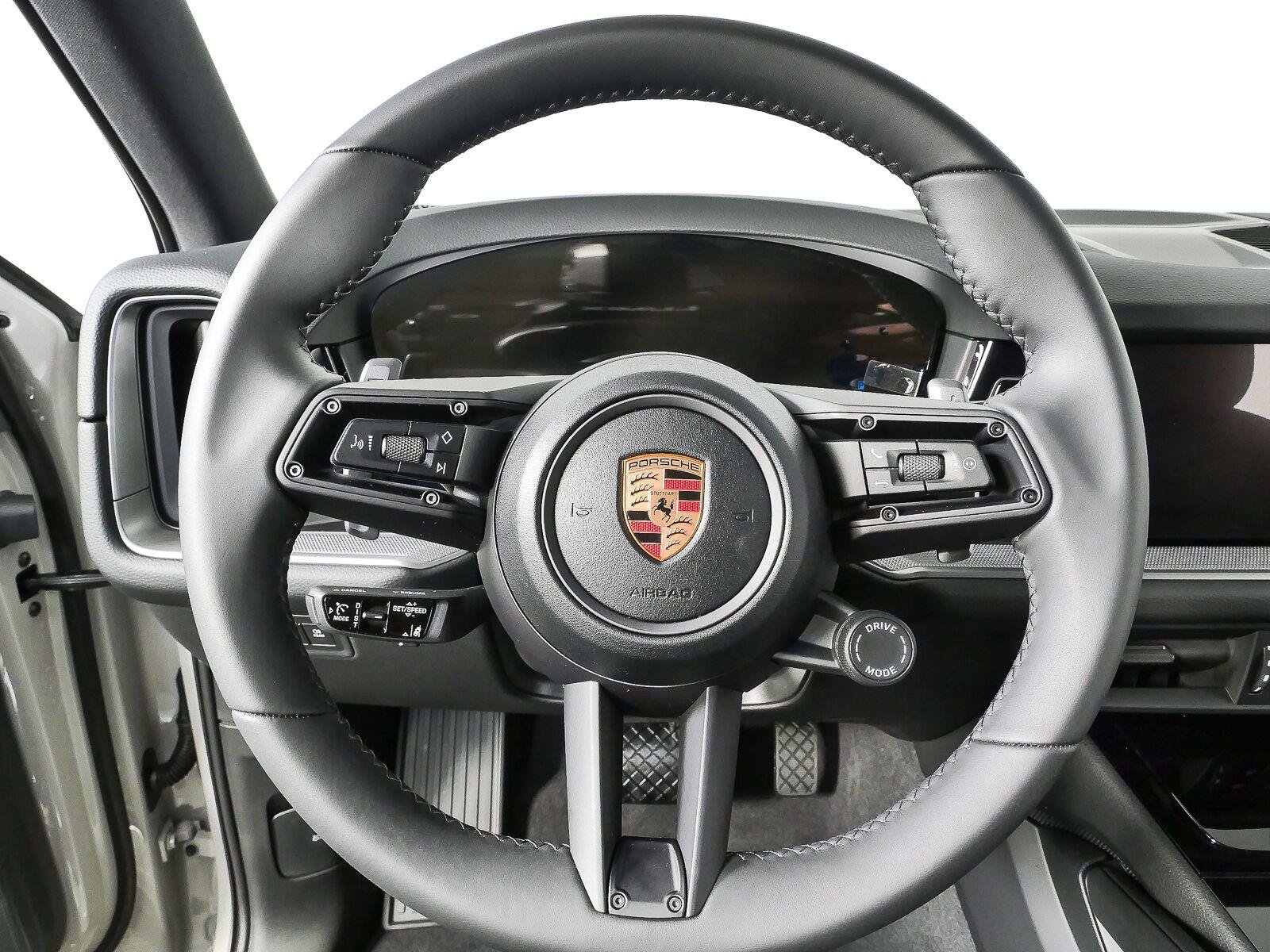 New 2026 Porsche Cayenne AWD/4WD image 9