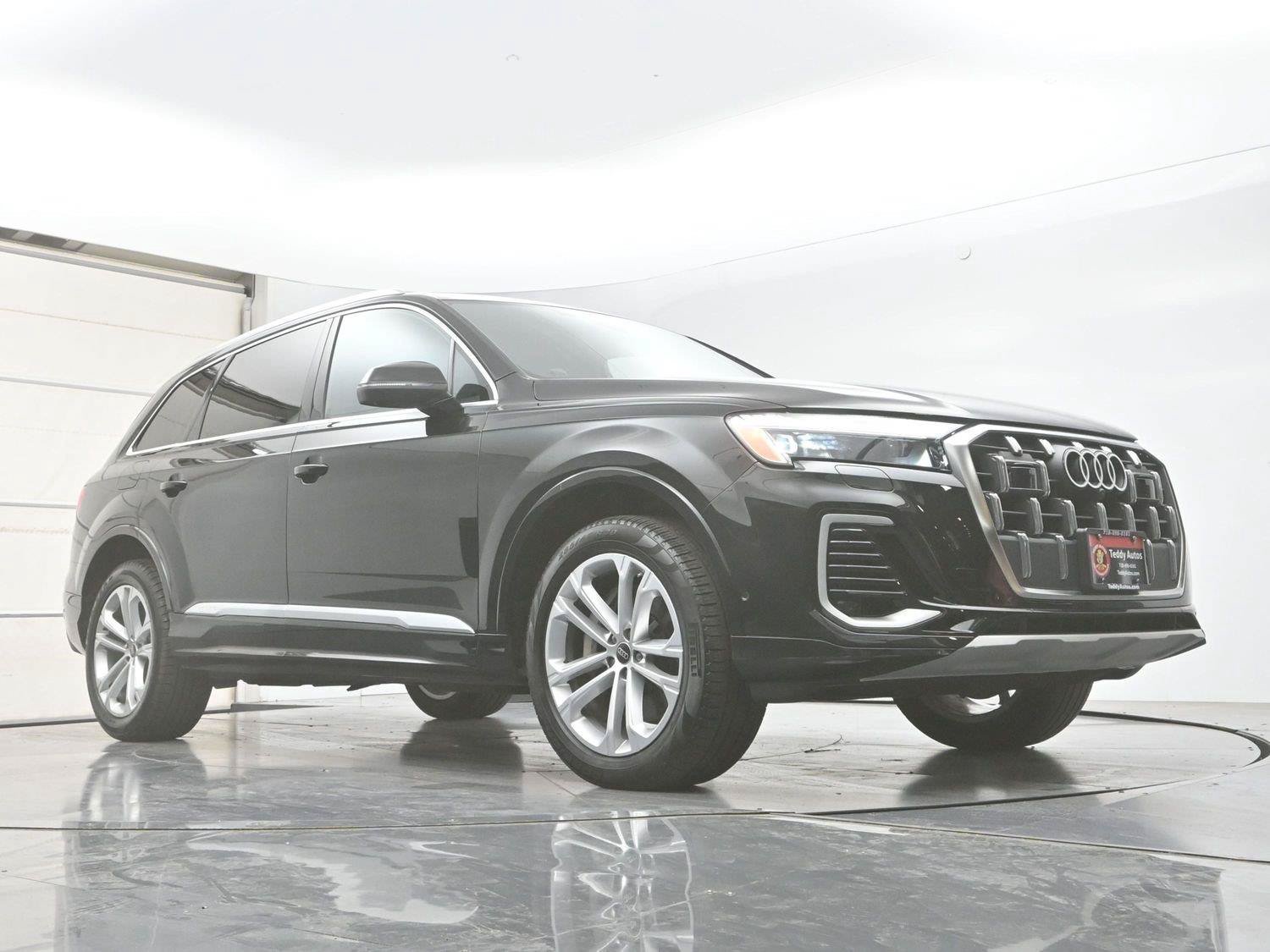Used 2025 Audi Q7 3.0T Premium Plus AWD/4WD image 32
