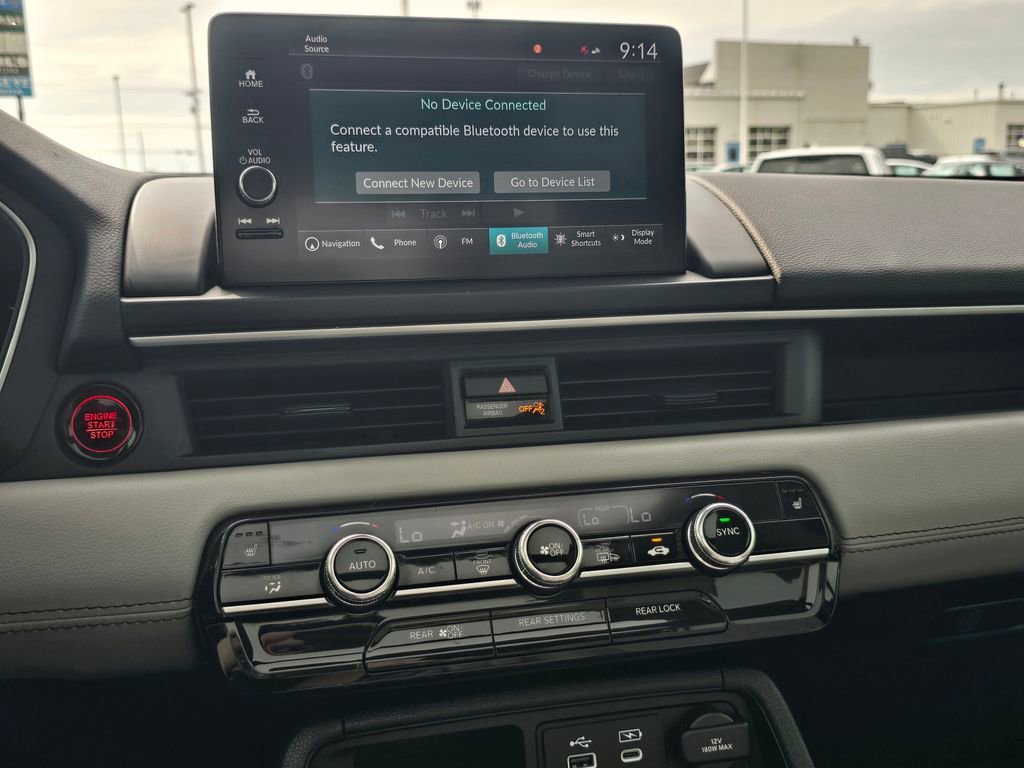Used 2025 Honda Pilot Touring image 25