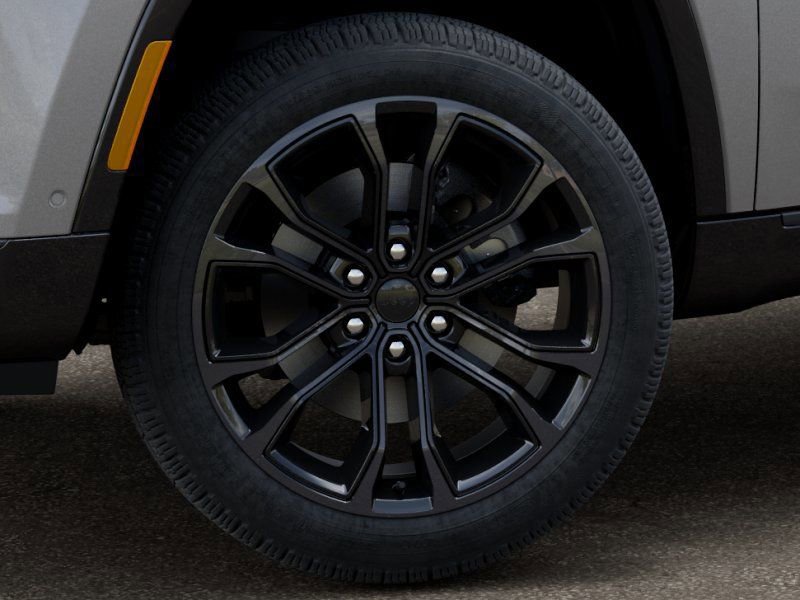 New 2026 Jeep Grand Wagoneer Summit image 8