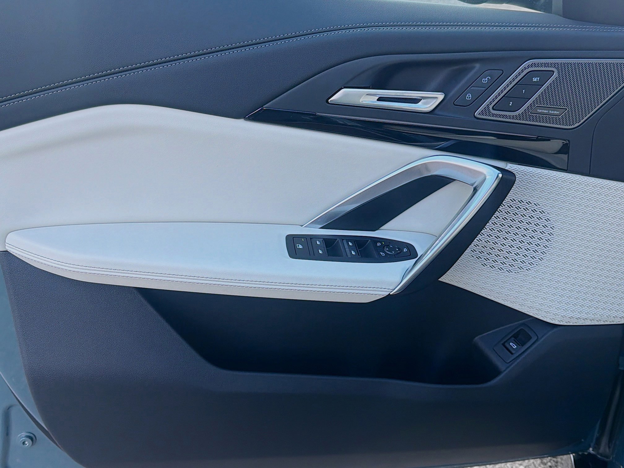 New 2026 BMW X1 xDrive28i w/ Convenience Package image 22