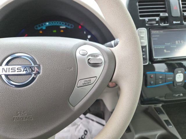 Used 2011 Nissan Leaf SL image 20