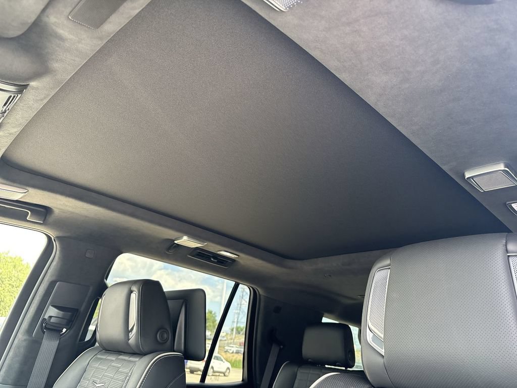 New 2026 Cadillac Escalade Platinum Sport AWD/4WD image 21