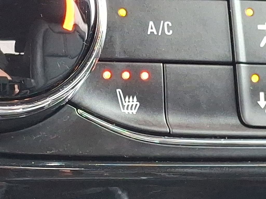 Used 2024 Chevrolet TrailBlazer RS w/ Driver Confidence Package image 23