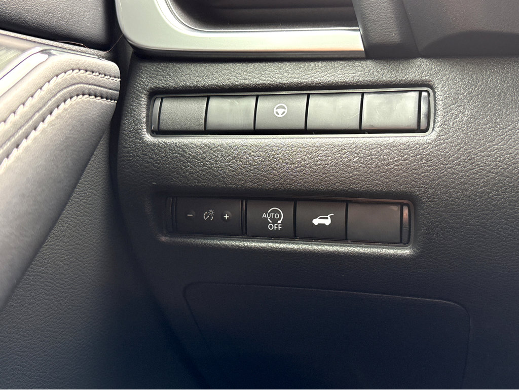 New 2026 Nissan Rogue Platinum AWD/4WD image 14