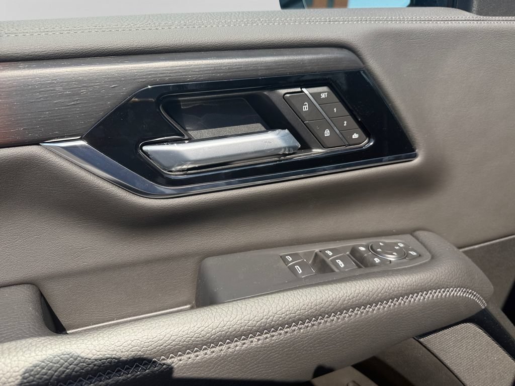 New 2026 GMC Yukon XL Denali AWD/4WD image 10