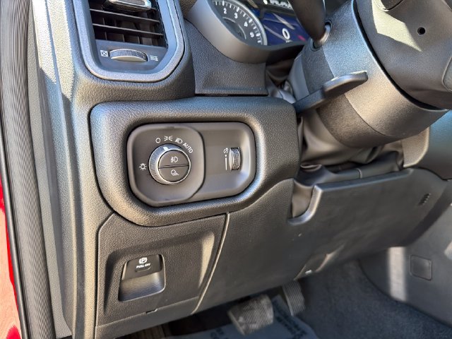 New 2027 RAM 1500 Express AWD/4WD image 12