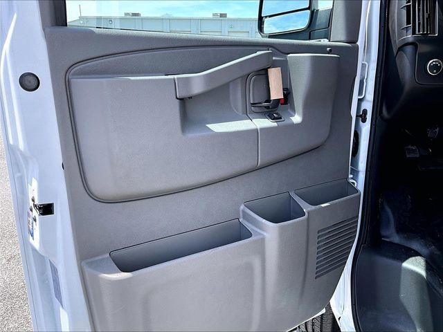 New 2026 Chevrolet Express 2500 w/ Driver Convenience Package RWD image 21