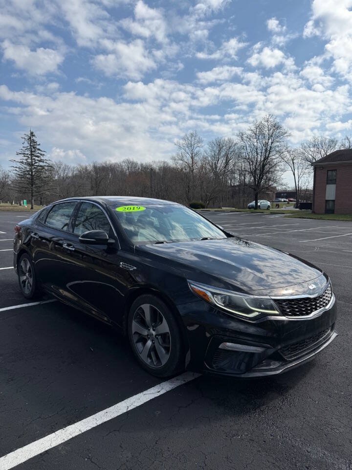 Used 2019 Kia Optima S w/ S Panoramic Sunroof Package FWD image 5