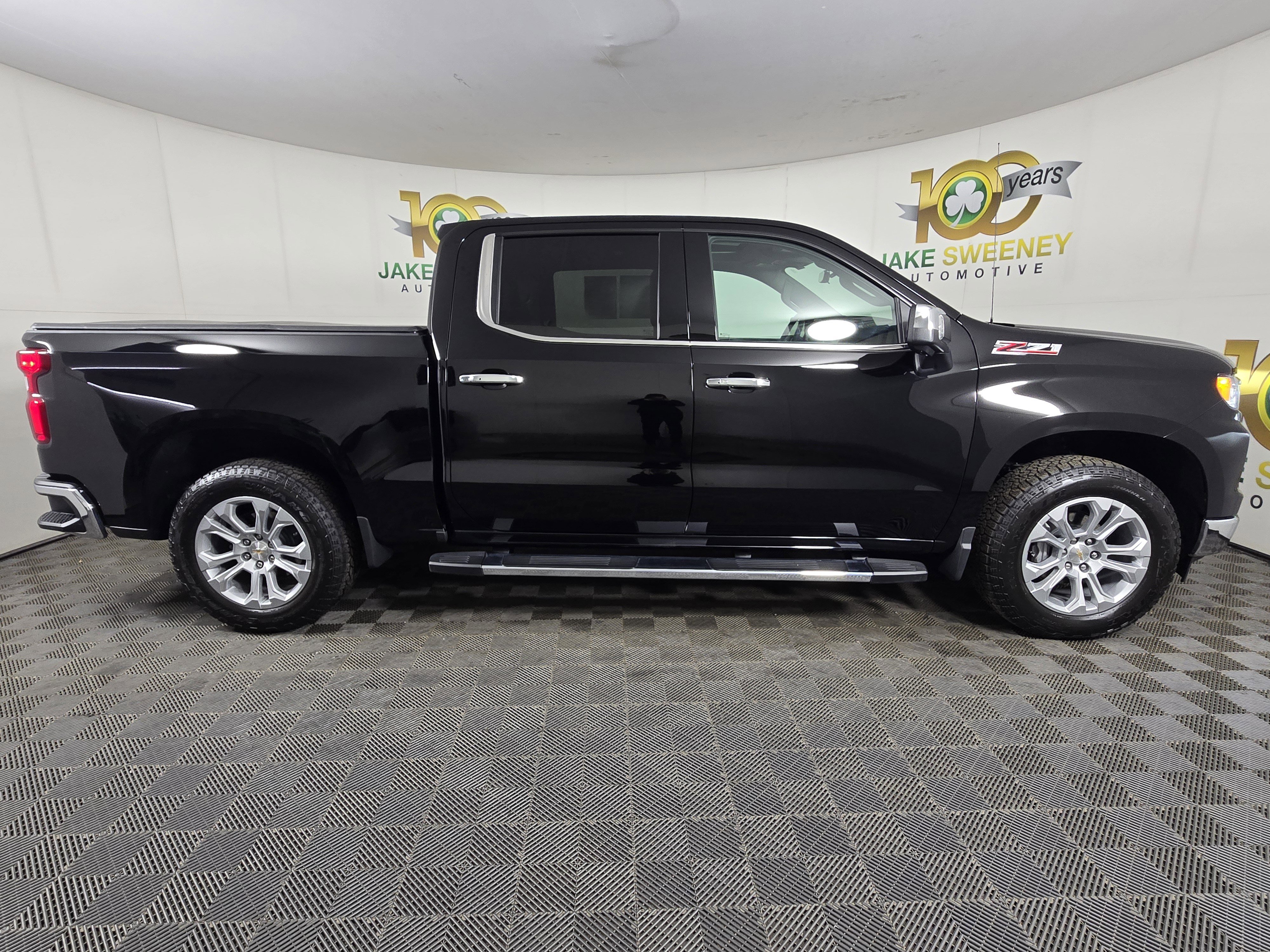 Certified 2025 Chevrolet Silverado 1500 LTZ w/ LTZ Premium Package image 10