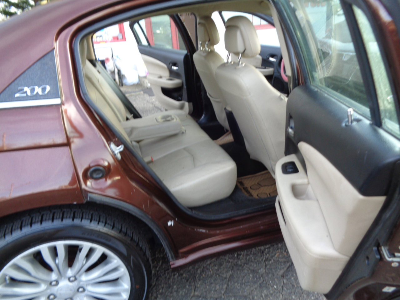 Used 2012 Chrysler 200 Limited image 15