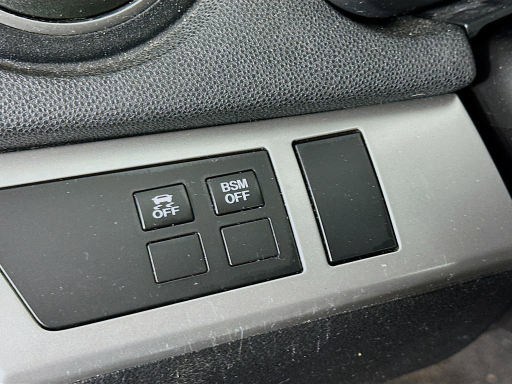 Used 2013 MAZDA MAZDA3 i Touring w/ Preferred Equipment Pkg image 11