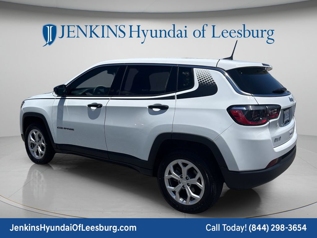 Used 2024 Jeep Compass Sport w/ Mopar Graphics Package AWD/4WD image 7