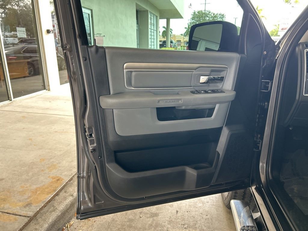 Used 2014 RAM 2500 Big Horn image 37