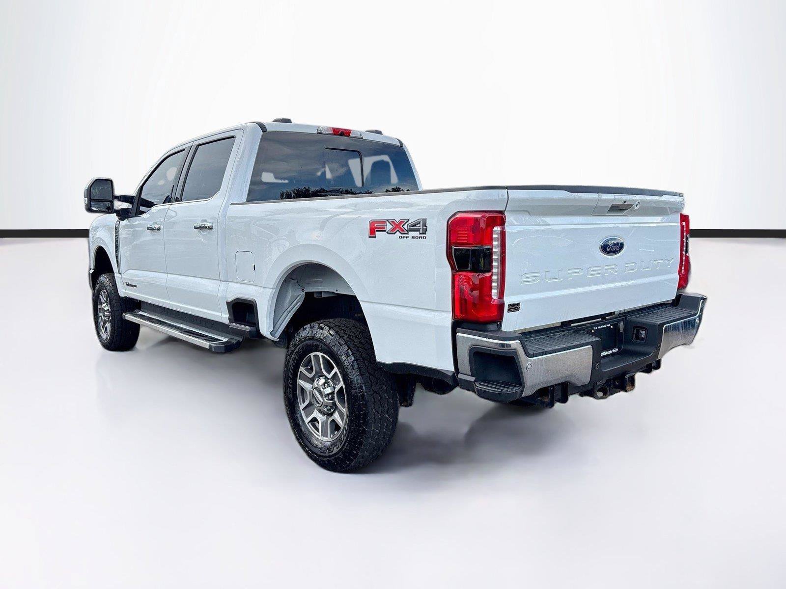 Used 2023 Ford F250 Lariat w/ Chrome Package AWD/4WD image 5