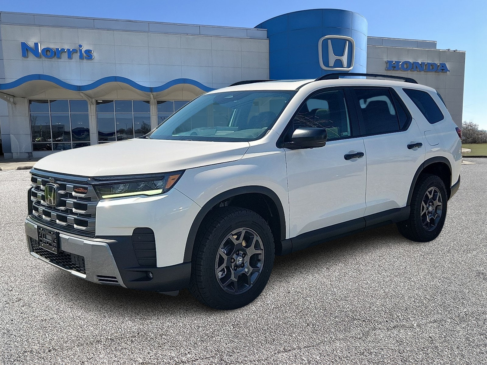 New 2026 Honda Pilot TrailSport image 2