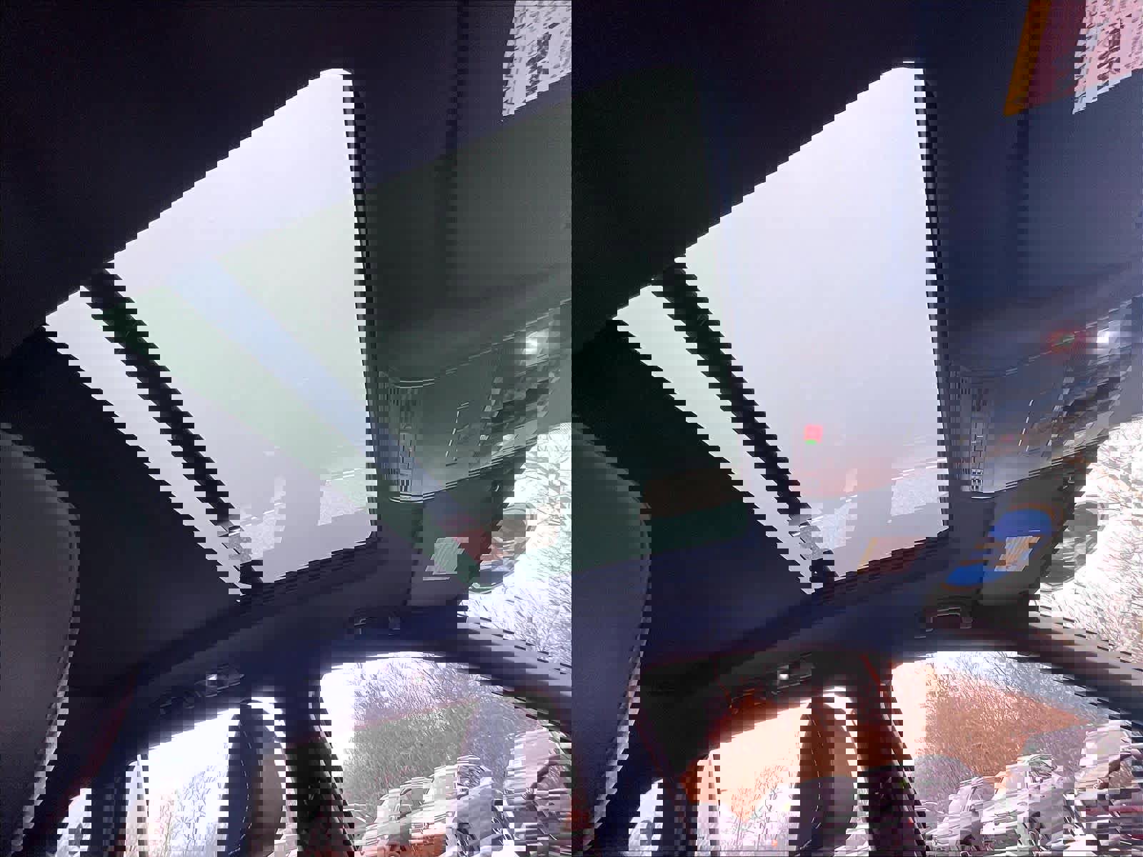 Used 2022 Volkswagen Tiguan SEL R-Line image 22