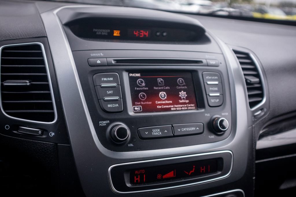 Used 2015 Kia Sorento EX image 17