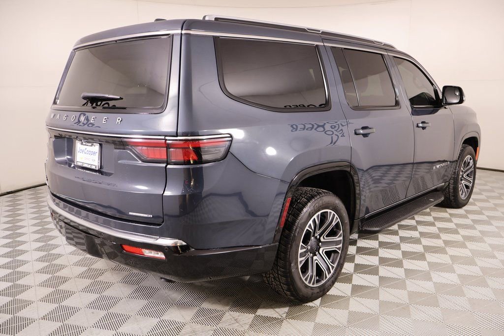 Used 2023 Jeep Wagoneer Series II w/ Flexible Seating Group image 23