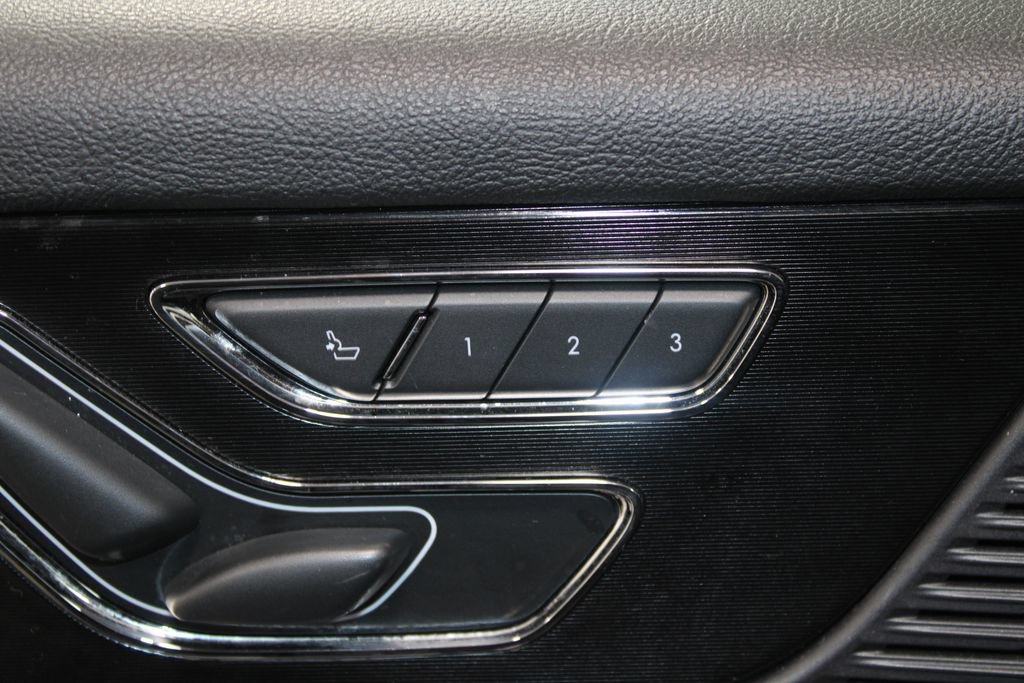 Used 2022 Lincoln Corsair Reserve w/ Equipment Group 201A AWD/4WD image 42