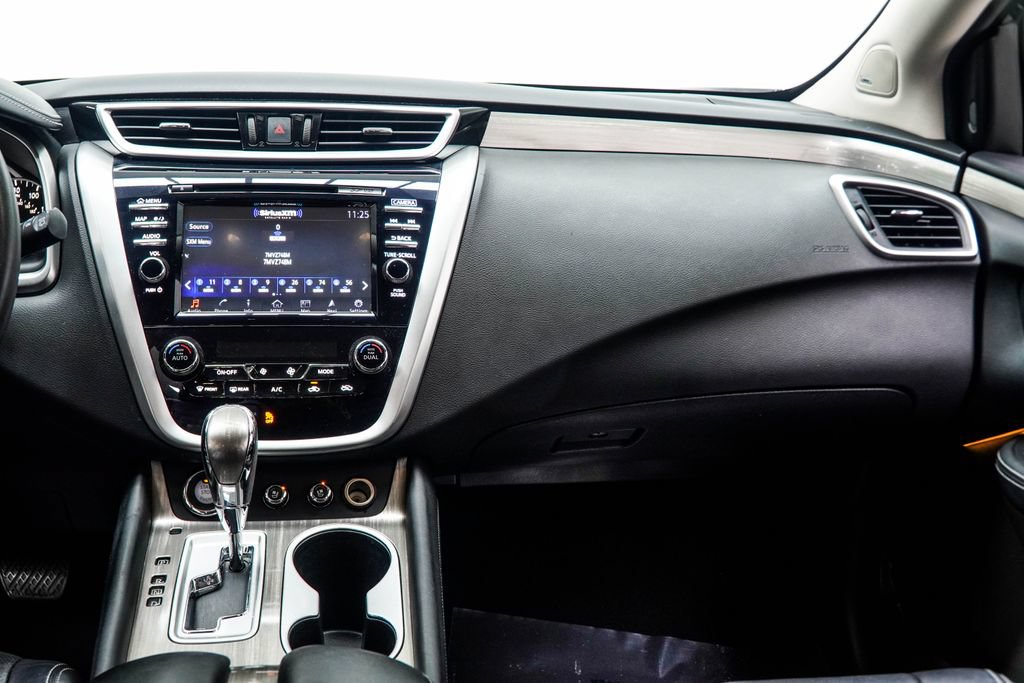 Used 2015 Nissan Murano Platinum w/ Cargo Package w/Cover FWD image 18