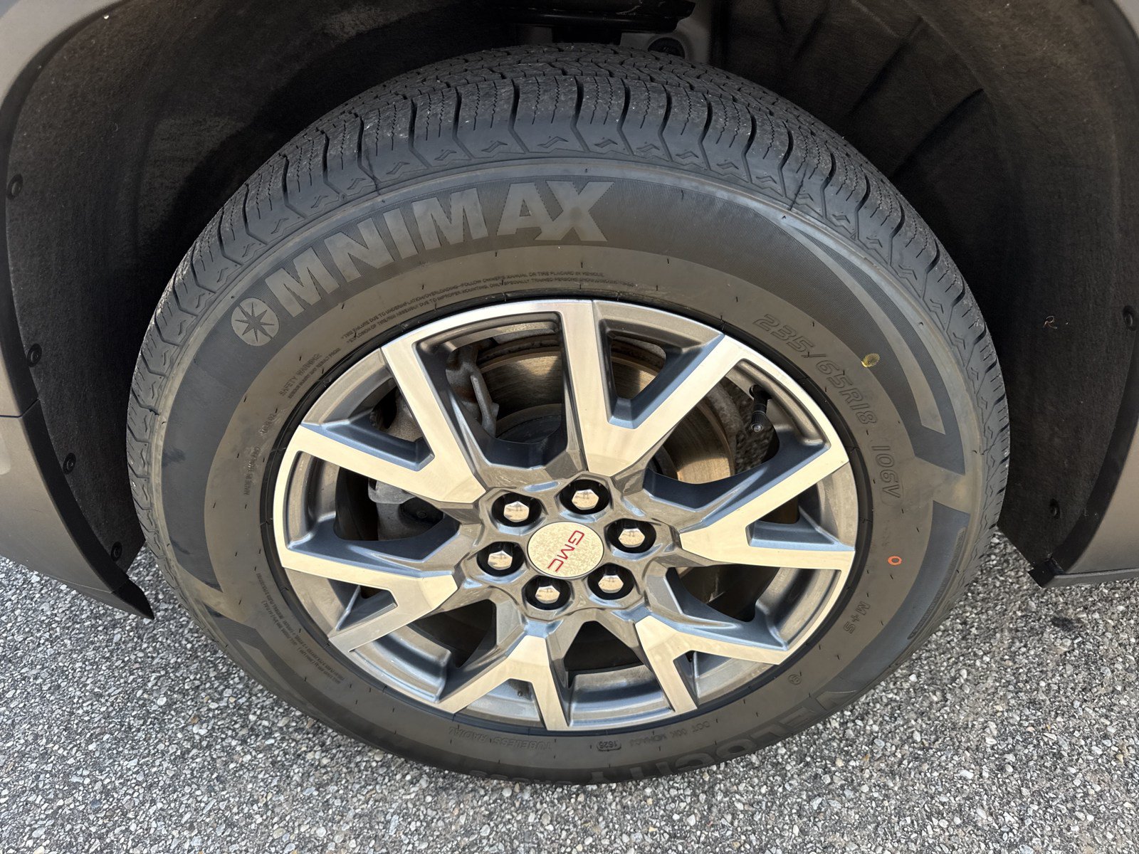 Used 2023 GMC Acadia SLT w/ Preferred Package AWD/4WD image 10