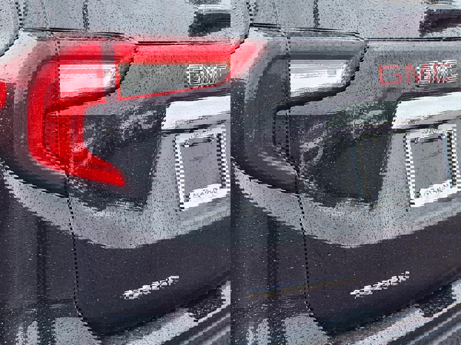 Used 2024 GMC Terrain SLE image 22