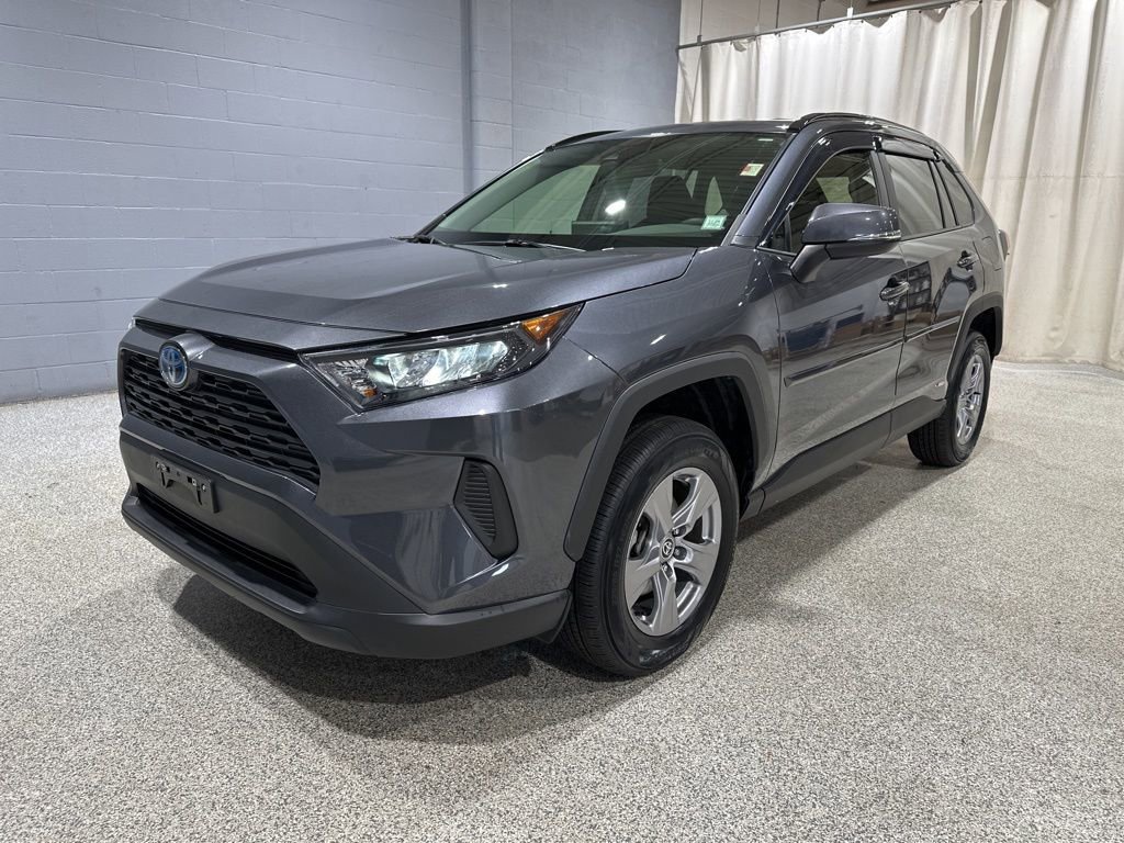 Certified 2022 Toyota RAV4 LE image 4