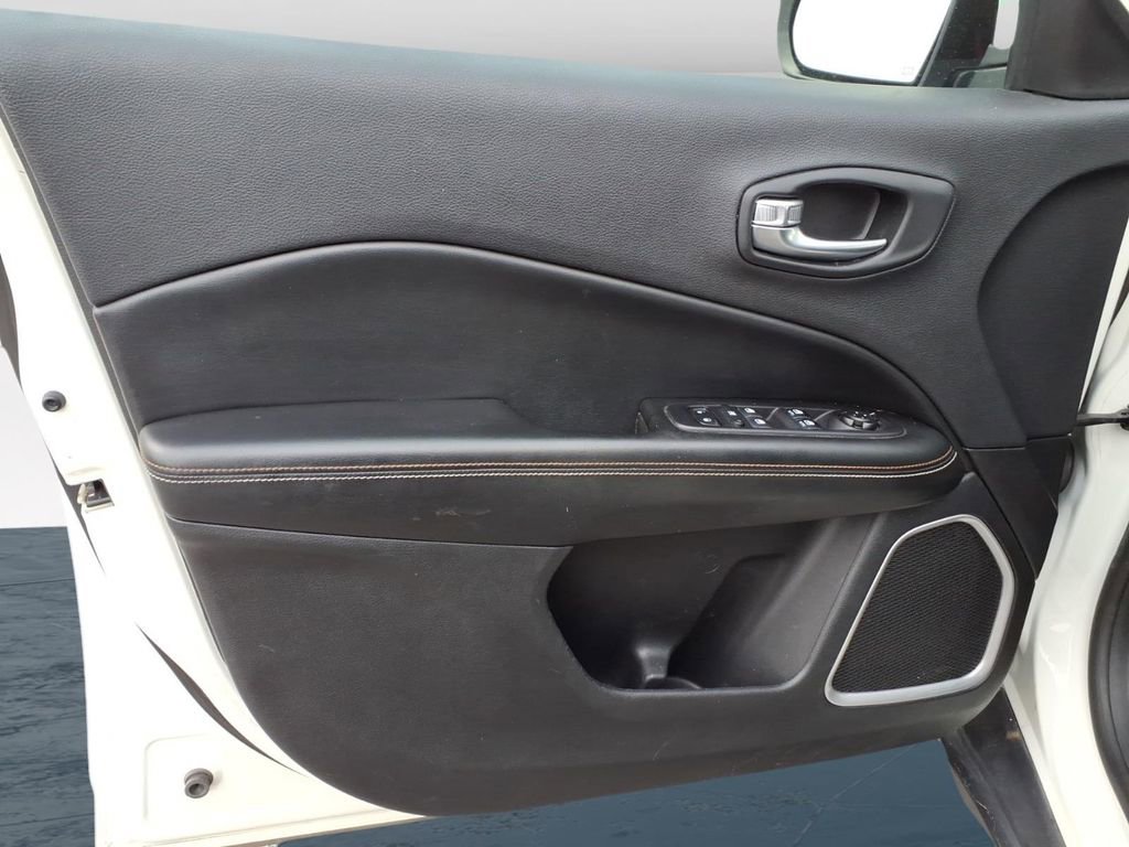 Used 2019 Jeep Compass Sport image 14