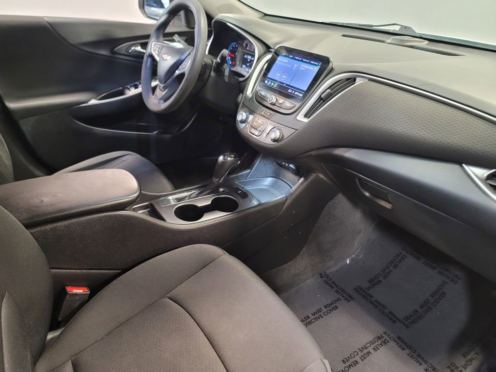 Used 2020 Chevrolet Malibu LS image 19