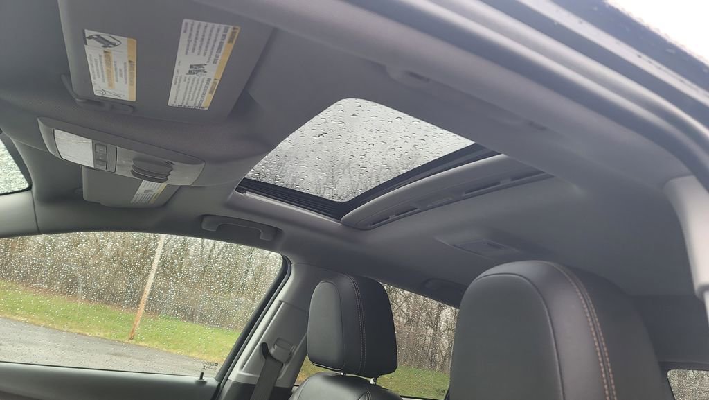 Used 2020 Chevrolet Trax Premier w/ LPO, Cargo Package image 24