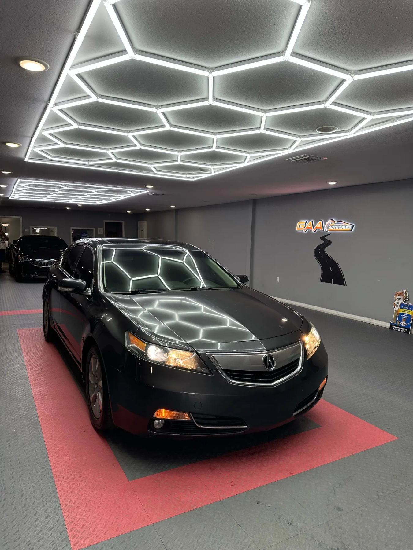 Used 2013 Acura TL FWD image 1