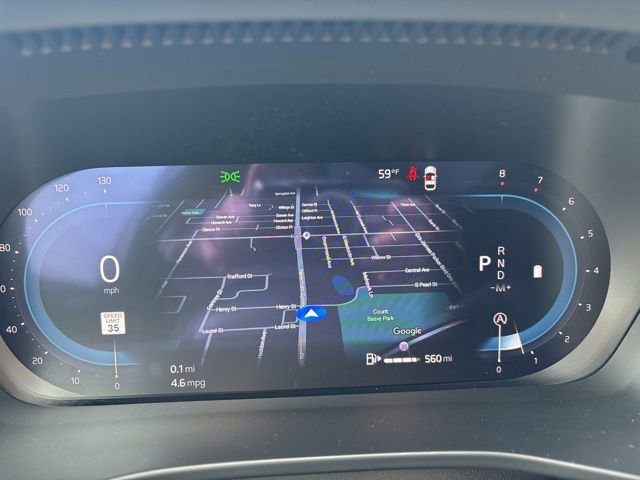 Used 2025 Volvo XC40 B5 Core image 25