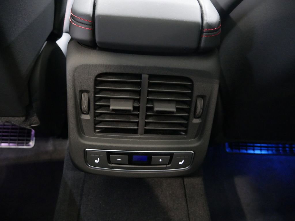 New 2026 Audi RS e-tron GT performance image 35