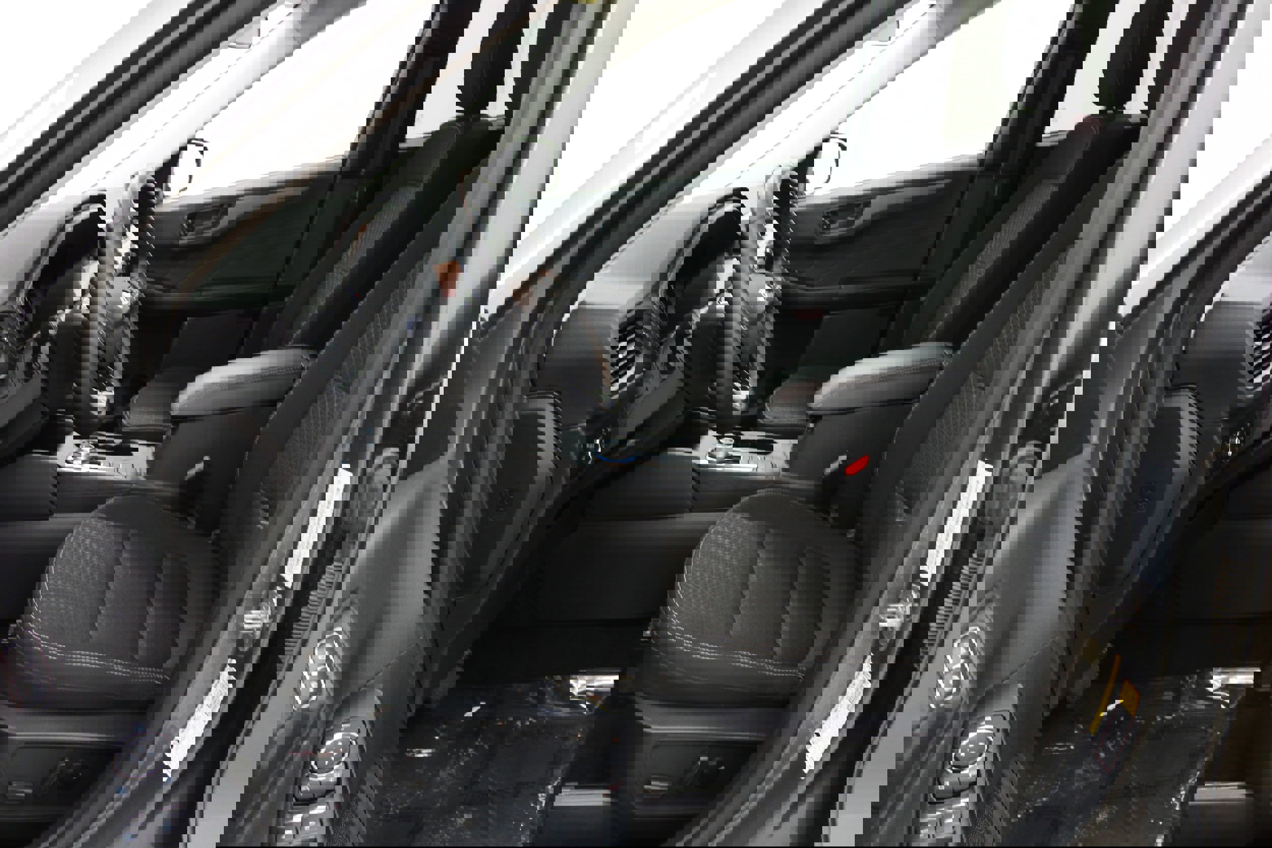 Used 2024 Ford Escape Active image 2