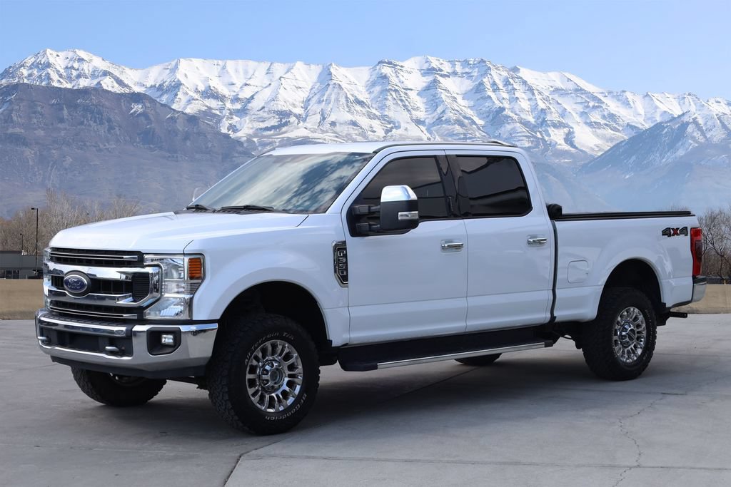 Used 2020 Ford F350 XLT w/ XLT Premium Package AWD/4WD image 2