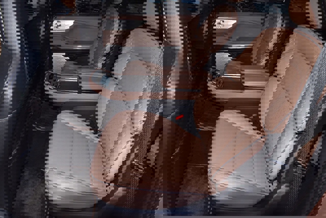 Certified 2025 Lincoln Navigator Black Label image 14