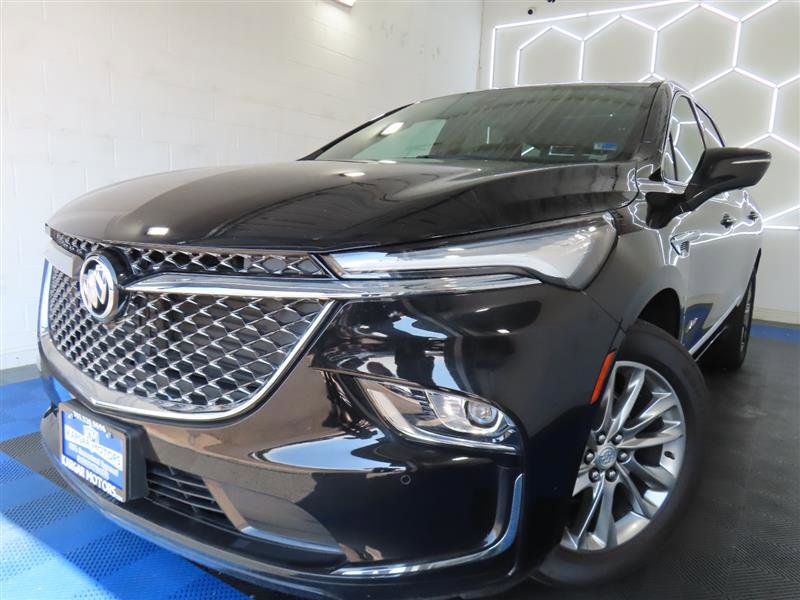 Used 2022 Buick Enclave Avenir w/ Trailering Package, 5000 lbs.