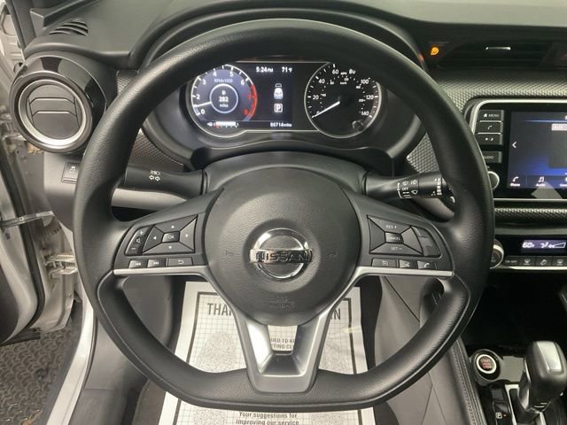 Used 2019 Nissan Kicks SV FWD image 14