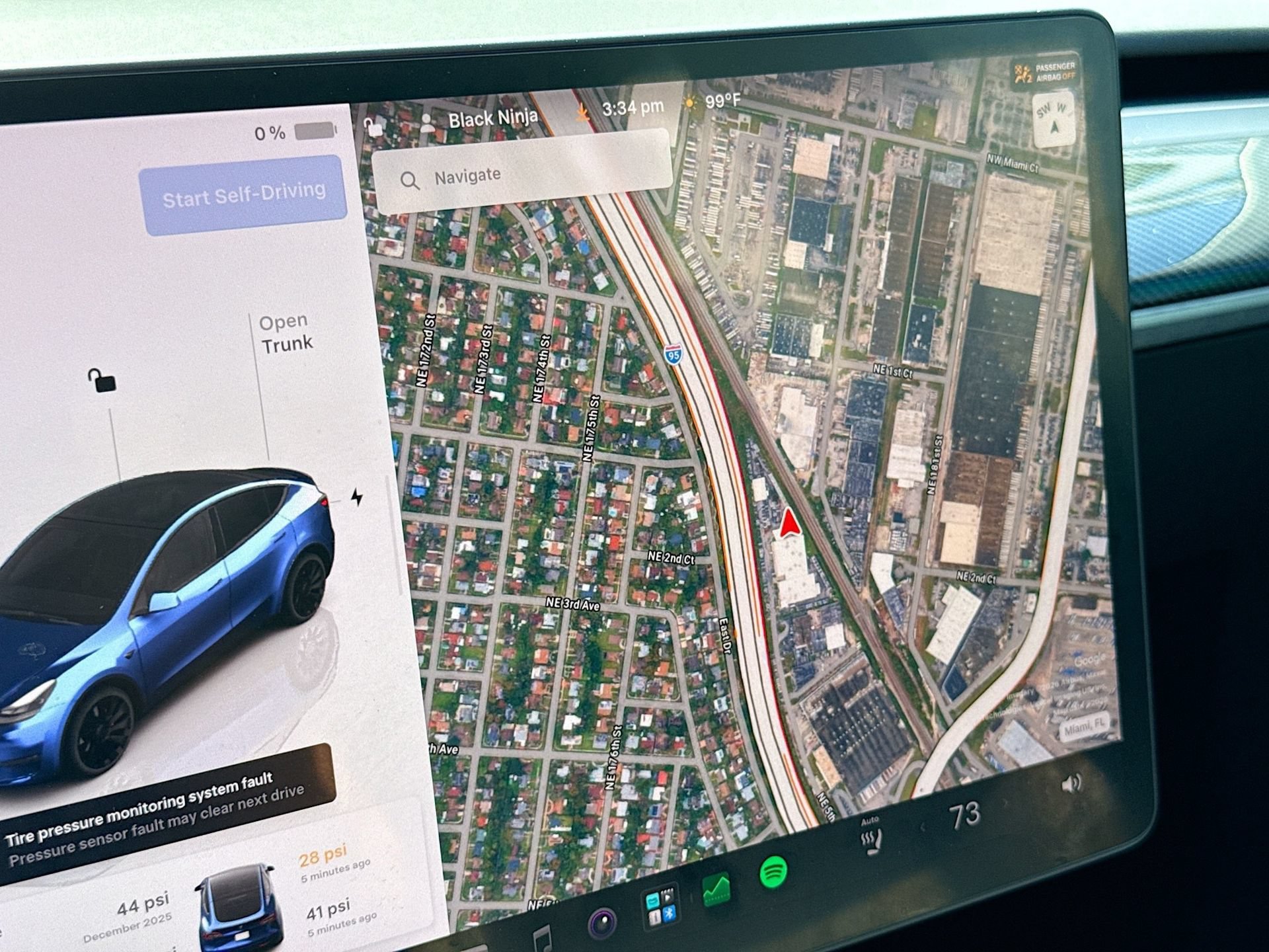 Used 2022 Tesla Model Y Performance AWD/4WD image 25