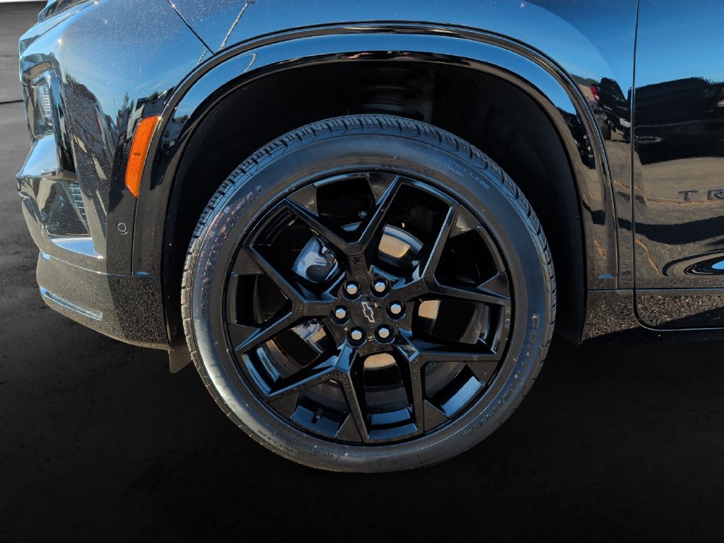 Used 2026 Chevrolet Traverse RS w/ LPO, Floor Liner Package FWD image 9