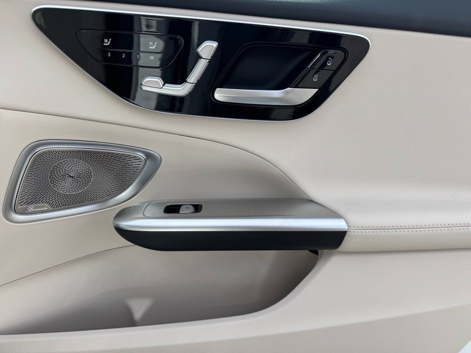 Certified 2024 Mercedes-Benz C 300 Sedan image 25