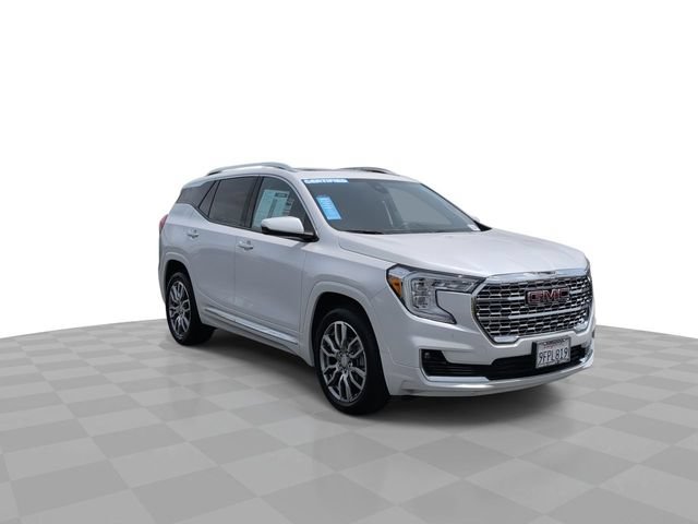 Used 2022 GMC Terrain Denali AWD/4WD image 2