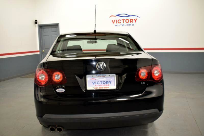 Used 2009 Volkswagen Jetta S image 4
