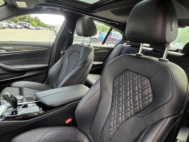 Used 2022 BMW 530i w/ M Sport Package RWD image 24